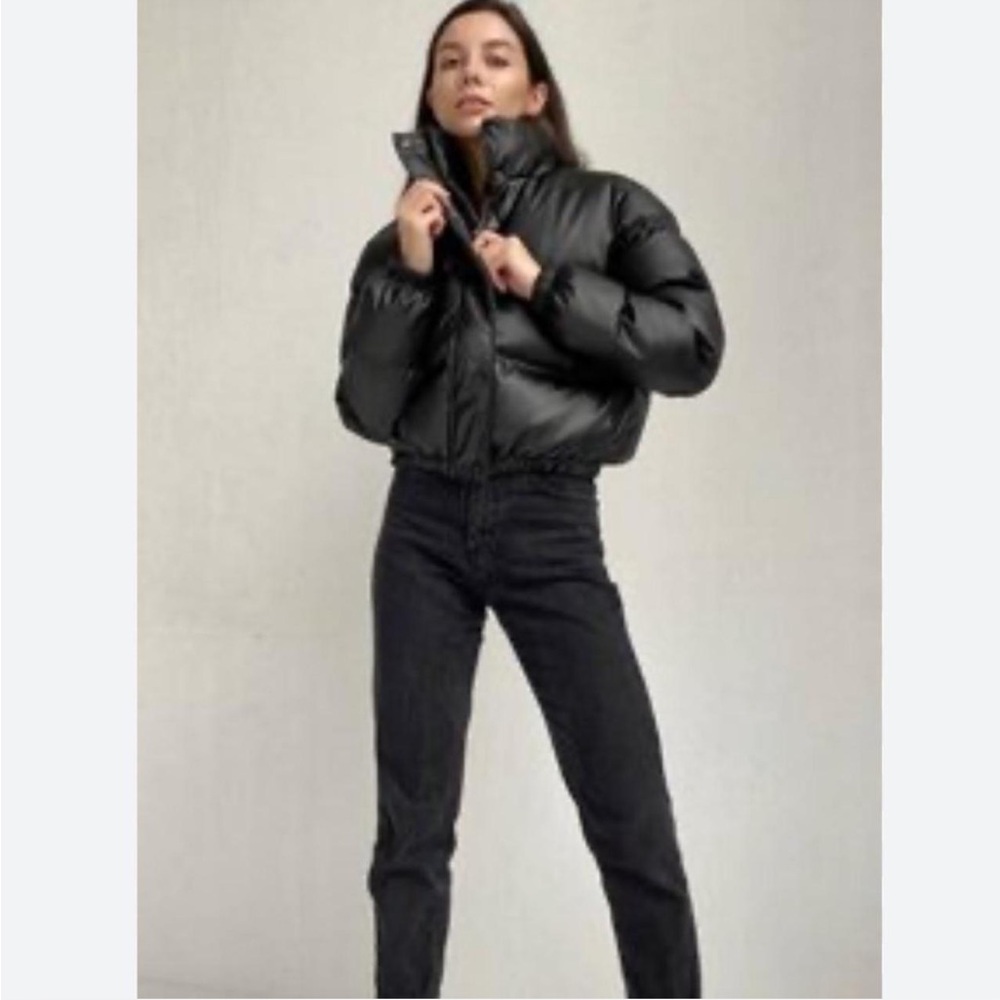 Zara Women's Black Puffer Coat